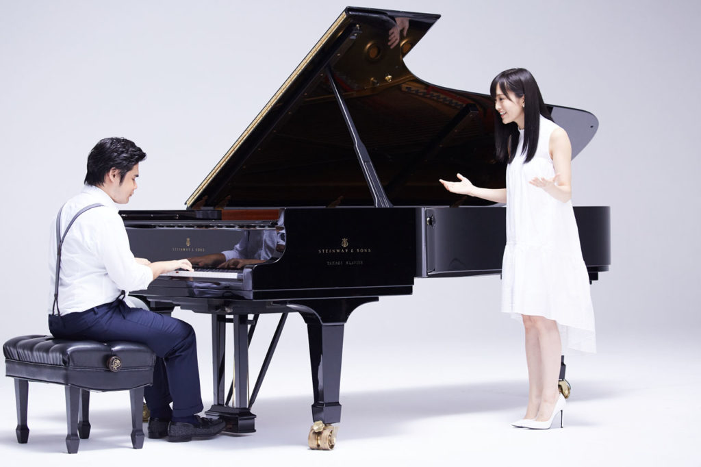 NMB48山本彩、辻井伸行氏と初共演！JTのCM曲『ひといきつきながら』をセッション