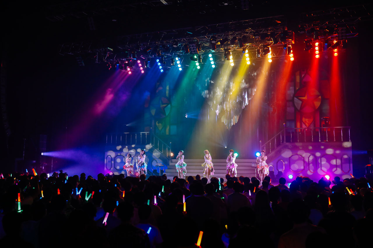 i☆Ris「6th Anniversary Live」は曲も芝居に組み込む演出で魅せる！フリーザっぽい声の“ネガティブオーラ”と対決でファン1人ゲット？12