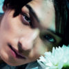 横浜流星“友達の彼氏”で無垢な白い花に顔を寄せながら無表情に覗き込む“悪い男”に！「好きになったら恋人を甘やかしたい」とも