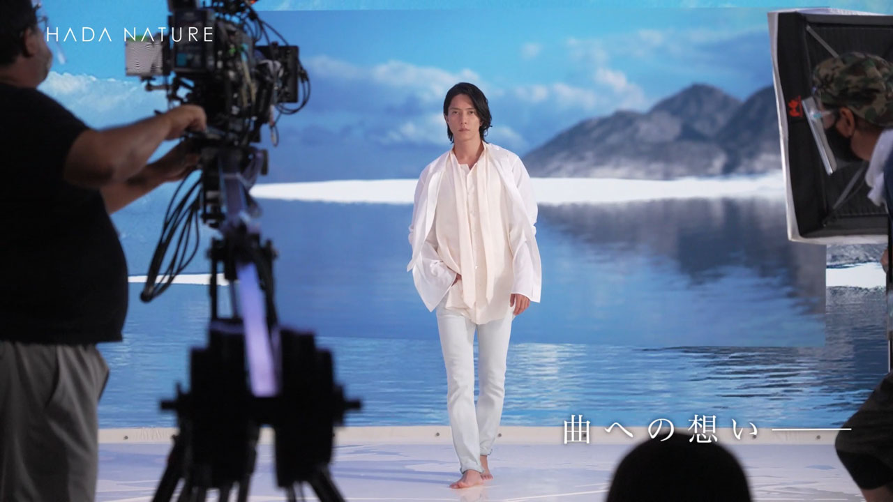 山下智久「新しい君に少し驚いている」！HADA NATURE新TVCMに登場で楽曲「Beautiful World」タイアップ楽曲に起用で「二極性を表現している曲」3