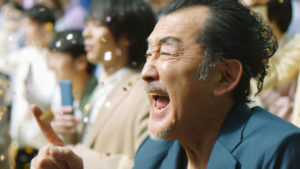 中村倫也「ゆっくり育とうぜ」と声をかけているものや「人生で初めて筋トレをしています」！吉田鋼太郎と肩組んで熱唱などの「ウマ娘」新TVCM放送へ2