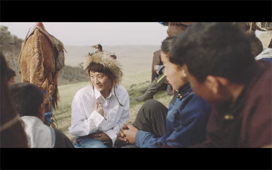 水曜日のカンパネラ、新曲「メロス」のMVは全編モンゴル国で撮影！100人のモンゴルの子供たちと100頭の馬が出演3
