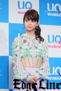 深田恭子、膝下パックリセクシー美脚披露も「疲れたときは甥っ子の写真で癒される…」6