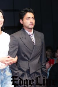 岩田剛典、大雪撮影で「監督チクショーと思って歩いた」、山田孝之「33のおじさんに何させんの!?」11