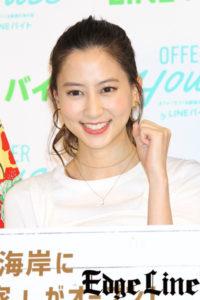 松重豊 海で貝殻拾いデートの思い出に河北麻友子から「カワイイ！」8