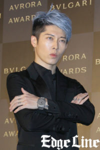 MIYAVI「BVLGARI AVRORA AWARDS 2017」で約5分の圧巻2曲のオープニングパフォーマンスに6