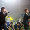 ミスチル桜井和寿＆GAKU-MC「ウカスカジー」が雨の中「勝利の笑みを 君と」熱唱！サッカー西野朗日本代表監督らが壮行会に返礼