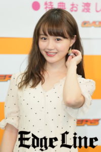 美少女声優・尾崎由香、1st写真集に”けもフレ”サーバルの声で「買ってねぇ！」とPR！純白水着解禁に「自然体の私のカラダが写ってる♪」