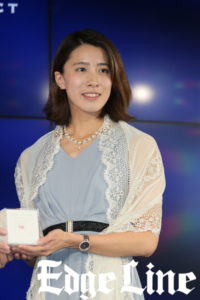 生駒里奈、万年筆で今年1年を”動”と書く！「はじめてなのにこんなにも気持があふれ奥深いんだな」11