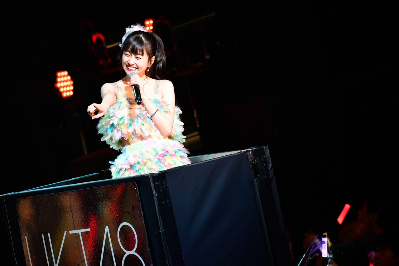 HKT48TDCでライブ開催で宮脇咲良 歌唱中に号泣！朝長美桜約1年
