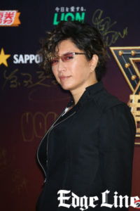 GACKTステージ上でジェントルぶり！流暢な中国語や「来年もいい年になるかな」1