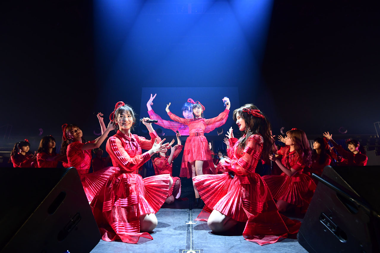 AKB48チームA 4年半ぶりの単独コンサートに2000人！横山由依＆向井地美音の“総監督”デュエットや小栗有以お神輿で登場演出も2