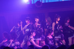 AKB48チームA 4年半ぶりの単独コンサートに2000人！横山由依＆向井地美音の“総監督”デュエットや小栗有以お神輿で登場演出も7