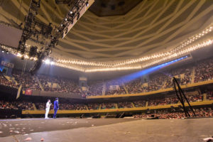 オードリーANN in 日本武道館に1万2000人の観客が沸いた！春日俊彰×松本明子の公開キスや若林正恭が梅沢富美男を再びケツバットも16