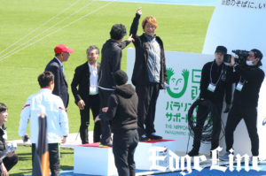 草なぎ剛「パラ駅伝」激走で苦しげも「チョー！気持ちいい」！稲垣吾郎＆香取慎吾スターターで「緊張しました」2