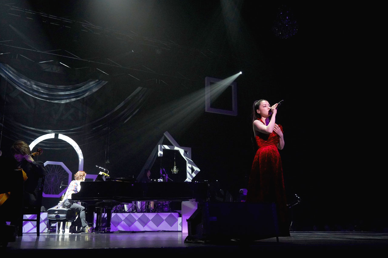 梶浦由記ライブツアー開幕！「red rose」熱演に観客も総立ち拍手3