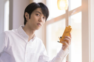 羽生結弦選手「こんな風に、いつでもパクッとできちゃいます。ふふふっ」！チョコレートディスペンサー制作でWEB動画で使い方も2