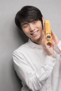羽生結弦選手「こんな風に、いつでもパクッとできちゃいます。ふふふっ」！チョコレートディスペンサー制作でWEB動画で使い方も20