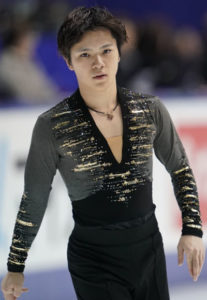 宇野昌磨選手、オフィシャルカレンダー2020年度版！合計146種類の中から7種類を選びオリジナルカレンダーに