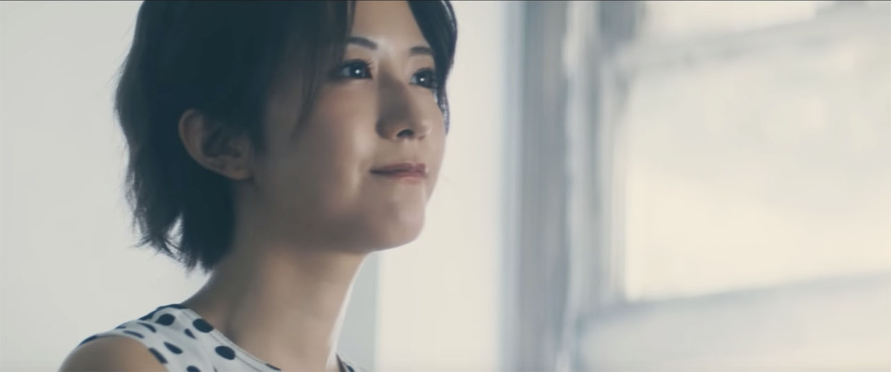 欅坂46土生瑞穂、自信を失い悩むモデル役のWEB動画！新曲「10月のプールに飛び込んだ」使用