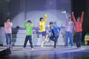 高崎翔太おそ松選ばれず“ふて寝”！舞台「おそ松さん」第3弾上演前会見で六つ子キャスト自宅のような気楽さや全員が「パワーアップ」11