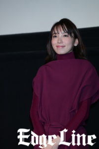 飯豊まりえ、怖がりなのにホラー初主演!? 舞台挨拶で新怨霊・シライサン出現に思わず稲葉友に抱きつき「本当に怖かったんだから」7