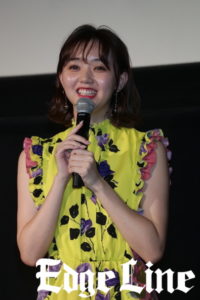 飯豊まりえ、怖がりなのにホラー初主演!? 舞台挨拶で新怨霊・シライサン出現に思わず稲葉友に抱きつき「本当に怖かったんだから」9