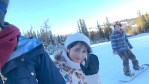 岡田健史＆浜辺美波「JR SKISKI キャンペーン」起用でスキーウェアで登場！雪合戦のガチ具合エピソードに「手袋を外してと言われた」と苦笑い9