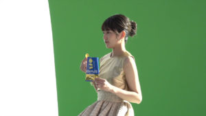 川口春奈を超ローアングルから撮影！ポテトデラックスのイメージキャラクター就任でCM「ハルナデラックス」篇に出演22