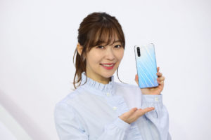 指原莉乃 コロナ自粛期間で体絞り撮影後のCMも「脚だけ差し替えたい！（笑）」木梨憲武から再デビューお誘いで「歌の練習しておきます」とノリノリ11