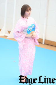 与田祐希ピンク色の浴衣姿でサーフィン場に登場！竜星涼と浴衣かぶりに安心やジェスチャーされ「そこ切り取ったんですか（苦笑）！？」5