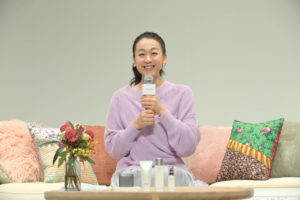 浅田真央 一足早いサプライズバースデーで30歳は「またゼロからのスタート」！“おうち時間”は「いろんな楽しみ方がある」と充実2