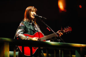 欅坂46ラストライブ開催で上村莉菜がワイヤー演出や小林由依に渡邉理佐が寄り添い光の方へ！DAY2ラストは櫻坂46白基調衣装で新曲初披露【DAY1＆DAY2レポ】9