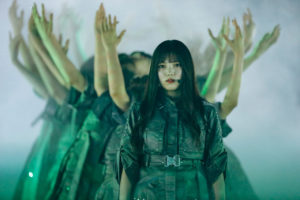 欅坂46ラストライブ開催で上村莉菜がワイヤー演出や小林由依に渡邉理佐が寄り添い光の方へ！DAY2ラストは櫻坂46白基調衣装で新曲初披露【DAY1＆DAY2レポ】15