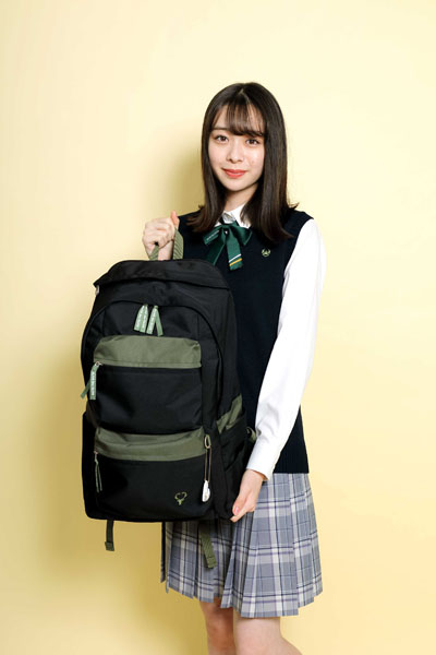 現役「Seventeen」モデル田鍋梨々花×「OLIVE des OLIVE School」！「消臭ネーム（ポケット）」などアイデア満載のコラボリュック