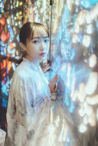 久保田未夢“2人だけの箱根旅行”でしっとりと大人の女性の佇まいで魅せる！初デジタル写真集「片道切符」をクリスマスに発売5
