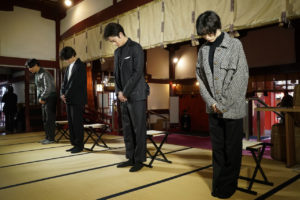 【祈祷写真有】平手友梨奈 花園神社で真剣な面持ちでご祈祷！二十歳になったら岡田将生＆志尊淳と「お出かけとかしたい」6