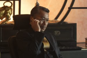 藤原竜也 上裸で鎖に吊るされ血まみれ拷問の絶体絶命！映画「太陽は動かない」スペシャル映像解禁で高層ビルの屋上での鬼気迫る肉弾戦も16