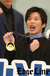 田中圭 サプライズで金メダルをかけられ「グッと来ちゃいました」！土屋太鳳に「ちょっと嫌な予感がした」と話題制止の一幕も27