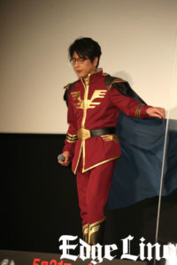 ミッチー・及川光博 大好きな「機動戦士ガンダム 逆襲のシャア」シャア衣装で登場でノリノリ！心残りも明かす3