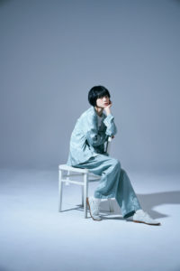 平手友梨奈 新曲「かけがえのない世界」9月24日にリリースでアートワークも公開！「2021FNS歌謡祭　夏」で披露されSNSで話題に1