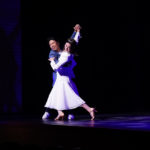 松本利夫主演「アップデート」開幕で守屋茜と社交ダンス