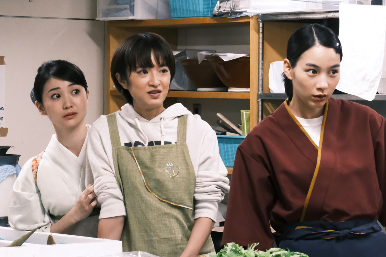 のん“若女将”大島優子から接客心得な「天間荘の三姉妹」映像1