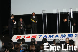 横浜流星「TAMA映画賞」授賞式で礼儀正しく何度もお辞儀！「大きな挑戦」3