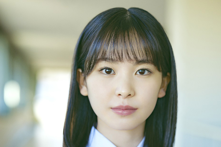 ♤*！様 櫻坂　遠藤理子　生写真　3rdアニラ座り　直筆 櫻坂46 三期生6人目は埼玉出身17歳の遠藤理子でアー写など解禁