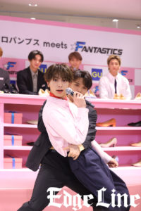 佐藤大樹 木村慧人と“フィギュア”披露！八木勇征足サイズ告白12
