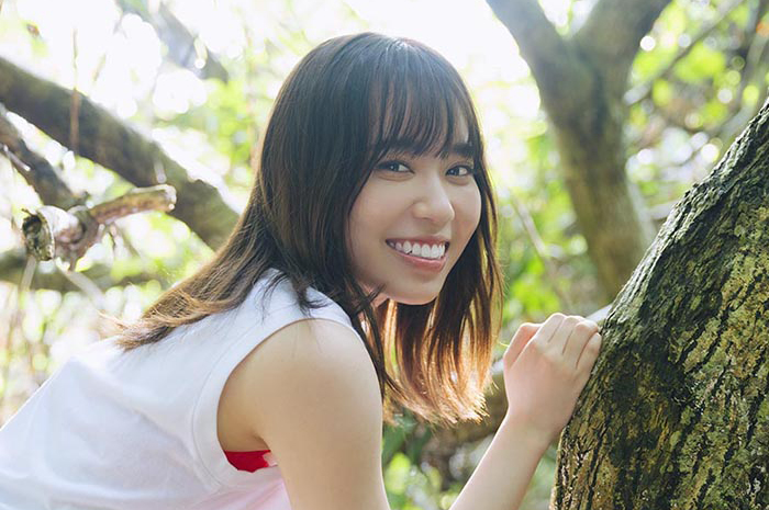 伊達さゆり19歳のあどけない表情！4月始まりカレンダー先行カット