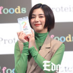 池田エライザ「2Protein」CM登場！転びそうになりながら「選択肢を作る」