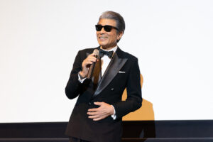 舘ひろし＆柴田恭兵「あぶない刑事」大阪でファンミ！「次回、あります？」の声に1