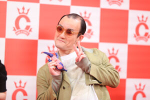 土下座に上裸に靴下一緒！キングオブコント2024出場表明の芸人らキャラ濃すぎ爆笑会見4